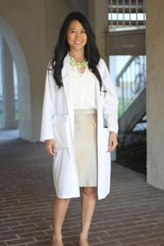 Doctor Coat Outfit, Physician Outfit, Doctor Style Outfits, Nurse Practitioner Outfits Work Attire Business Casual, Lab Coat Outfit, Doctor Outfit Women White Coat, Doctor Outfit Women, Nurse Practitioner Outfits Work Attire, Nurse Practitioner Outfits