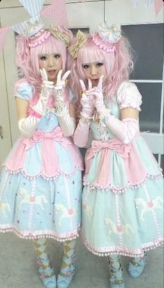 French Dresses, Rococo Fashion, Japanese Street Fashion, Sweet Lolita, J Fashion, Really Cute Outfits, Harajuku Fashion