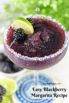 blackberry margarita recipe with lime and blackberries