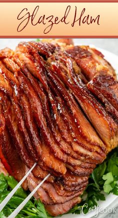 glazed ham that is sliced with a red glaze on the outside Easy Glazed Ham, Pineapple Brown Sugar Glaze, Thanksgiving Ham Recipes, Honey Baked Ham Recipe, Thanksgiving Ham, Thanksgiving Menu Ideas Side Dishes