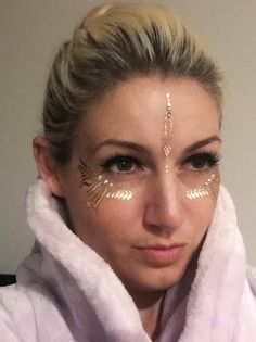 Burning Man Face Paint, Gold Face Tattoo, Burning Man Makeup, Gold Face Paint, Temporary Face Tattoos, Face Tattoos For Women, Festival Face Paint, Adult Face Painting, Boho Festival Outfit