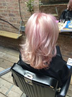 Pink And White Hair Color, Pink Hair Aesthetic, Light Pink Hair, Pink Blonde Hair, Hair Color Streaks, Dyed Hair Inspiration, Pretty Hair Color, Hair Stylies, Scene Hair