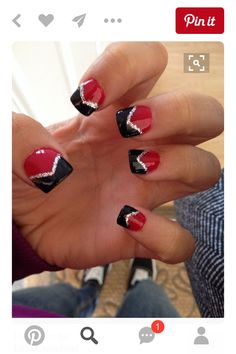 Tractor Nails, Red Black And Silver Nails, Black And Red Nails Ideas, Red And Black Nails Design, Red And Black Nail Art, Black And Silver Nails, Red And Silver Nails