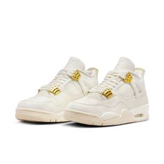 Jordan 4 Metallic Gold, Retro 4 Outfits, Jordan 4 Outfits, Jordan 4 Retro Metallic, 4s Jordans, White And Gold Shoes, Jordan Gold, Original Air Jordans, Jordan 4 White