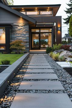 13 Secrets To A Stunning Rustic Modern Exterior for Your Home - DreamyHomeStyle Front House Wall Design, House Entry Design, Rustic Modern Exterior, Modern Rustic Home Exterior, Modern Front House, Rustic Home Exterior, Mountain Cabin Decor, Exterior Materials, Lighting Design Ideas