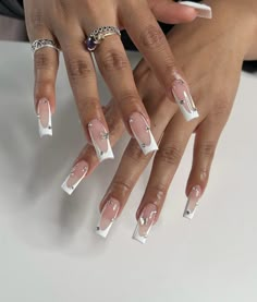 Nails Designs Neutral, Classic Acrylic Nails, Acrylic Toe Nails, Graduation Nails, Colored Acrylic Nails, French Tip Acrylic Nails, Work Nails, French Acrylic Nails, Classy Acrylic Nails