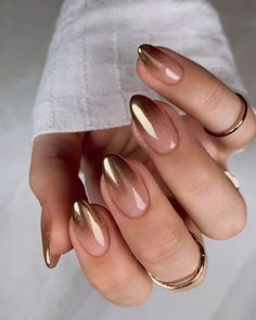 Nail Spring, Unghie Sfumate, Golden Nails, Smink Inspiration, Thanksgiving Nails, Metallic Nails, Classy Nails, Chic Nails, Nail Arts