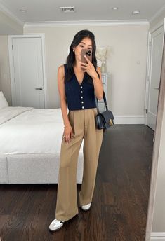 Hot Weather Office Outfits, Outfits With Sambas, Petite Wide Leg Pants, Sambas Outfits, J Crew Fall, 40s Outfits, Outfit Petite, Summer Pieces