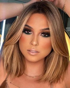 Bob Hairstyles 2023, Long Layered Bob Hairstyles, Long Layered Bob, Tan Skin Blonde Hair, Short Hair Highlights, Blonde Hair Transformations, Blond Balayage, Hair Adviser, Brunette Hair With Highlights