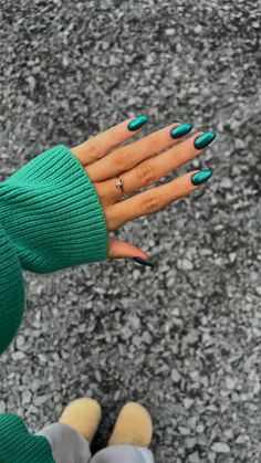 Fall outfits. Fall fashion. Fall casual outfit. Fall everyday outfit. Casual outfit. Early fall outfit. Comfy casual outfit. Trendy fashion. Everyday wear. Cute outfit. Fall aesthetic. Fall outfit aesthetic.   • green  • green nails  • fall nails  • winter nails  • shiny nails  • almond shape nails  • emerald   • emerald green  • emerald green nails Winter Nails Emerald Green, December Green Nails, Chrome Green Christmas Nails, December Nail Ideas Green, Hunter Green Chrome Nails, Eagles Green Nails, Chrome Emerald Green Nails, Wicked Musical Inspired Nails, Dark Green Nails With Chrome