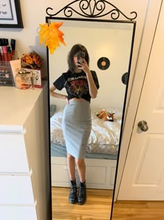 How To Wear Doc Martens, Doc Martens Outfit Grunge, Doc Martens Outfit Fall, Doc Martens Outfit Summer, How To Style Doc Martens, Style Doc Martens, Botas Outfit, Doc Martens Outfits, Martens Outfit