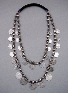 Traditional Silver Coin Necklaces, Traditional Metal Coin Necklace For Festivals, Traditional Coin Shaped Metal Necklaces, Vintage Silver Oxidized Coin Necklace, Sterling Silver Amulet-style Coin Necklace, German Silver Jewelry, Diy Collier, North India, India Jewelry