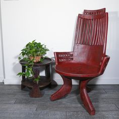 large decorative chair from Africa Side Tables Wood, Designer Furniture Modern, Room Country, African Furniture, African Home, African Home Decor, House Decor Rustic, African Decor, Dining Living Room