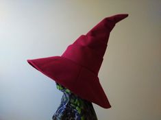 "This witch hat is an ideal for cosplay, Halloween and everyday wizardry. The peak of hat is about 14\" tall , and the brim is about 6\" wide. Sizes: round head 22\", 24\", or 26\". If you need any other size, please contact me. Handmade with durable polyester felt. Fully lined with silky charmeuse. Ready to ship within 3 business days. Free domestic shipping with USPS First Class Mail." Scarecrow Hat, Evil Wizard, Wizard Hat, Halloween Costume Accessories, Costume Patterns, Dark Feminine, Halloween Photos, Cosplay Halloween, Costume Hats