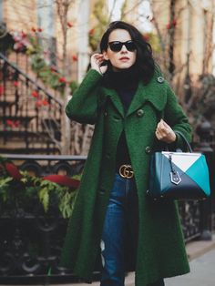 Bittersweet Colours Green Coat Outfit, Feminine Chic, Cold Weather Fashion, Green Coat, Winter Clothing, Coat Outfits, Cashmere Coat, In High School, I Care