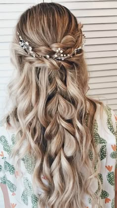 Half Up Wedding Hair, Boho Wedding Hair, Prom Hairstyles For Long Hair, Homecoming Hair Down, Homecoming Hair, Wedding Hair Inspiration, Wedding Hair Down