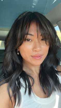 Butterfly Haircut 2022 Medium With Bangs, Bangs That Blend Into Hair, Layered Lob With Wispy Bangs, Wispy Bangs Dark Hair, M Shaped Airy Bangs, Feather Bangs Long Hair, Feather Bangs Medium Hair, Wispy Curtain Fringe Long Hair Round Face, Jenny Ortega Hair