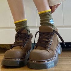 English Autumn Platform Boots | BOOGZEL CLOTHING – Boogzel Clothing Agender Outfits, Kawaii Shoes, Brown Shoes, New Rock, Aesthetic Shoes, Mary Jane Heels, Retro Women, Dress Shoes Womens, Swaggy Outfits