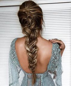 Messy Wedding Hair, Fishtail Braid Hairstyles, Pretty Braids, Romantic Hairstyles, Long Dark Hair, Pretty Braided Hairstyles, Hairstyles Braids, Trending Hairstyles