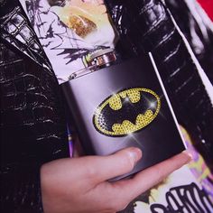 New Batman Flask Perfect For Gift Or Halloween Beige Bucket Hat, Dome Umbrella, Pastel Accessories, Faux Fur Headband, Flower Sunglasses, Bunny Ears Headband, Blue Gloves, Black Bucket Hat, Fur Headband