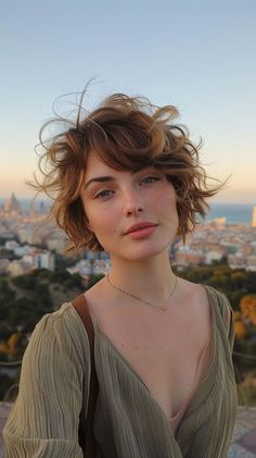 Achieve flawless style with these wavy pixie hairstyles. Whether you prefer sleek sophistication or tousled texture, there's a look for you. Sidetail Haircut, Wavy Pixie Hairstyles, Wavy Hair Inspiration, Tousled Pixie, Wavy Pixie Haircut, Wavy Pixie Cut, Wavy Pixie, Pixie Fairy, Pixies Fairies