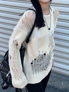 ⚡️Free shipping 2022 Pull en tricot au crochet d'aspect usé Beige TAILLE UNIQUE under $21.00 in Sweaters online store. ✓Free shipping on all orders over $69. Fairy Core Clothes, Clothes Y2k Aesthetic, Core Clothes, Distressed Crochet, Ripped Sweater, Crochet Knit Sweater, Clothes Y2k, Oufits Casual, Beige Pullover