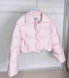 Pink Wardrobe, Pink Puffer Jacket, Pink Jacket, Pink Outfits, Dream Clothes, Jacket Outfits, Puffer Jacket, Aesthetic Clothes