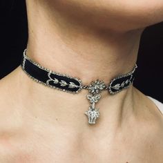 Belle Epoque Jewelry, Belle Epoque Aesthetic, Chokers Aesthetic, Jóias Body Chains, Choker Diamond, Choker Jewellery, Knightsbridge London, Black Diamond Necklace, Jewellery Sale