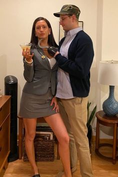 lmao! Buster Bluth and Lucille from Arrested Development 🪝💀💀 only one of us need glasses so I think we have a winner for our Halloween costume this year!! if you're in need of duo halloween costumes whit glasses, this list has some suuuupper awesome ideas. we did an MIB cosplay last year but this inspiration is so much better Mib Cosplay, Arrested Development Costume, Buster Bluth, Leon Matilda