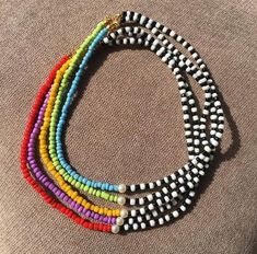 Handmade Beaded Bracelets, Diy Beaded Bracelets, Preppy Jewelry, Indie Jewelry, Beaded Necklace Diy, Beaded Jewels