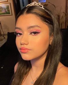 Pink Makeup Tutorial, Quinceanera Makeup, Coachella Makeup, Birthday Makeup Looks, Maquillage On Fleek, Pink Eyeshadow Look, Concert Makeup, Mekap Mata, Sparkly Makeup