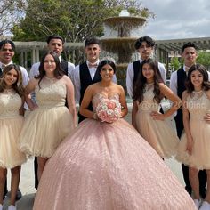 Pink Quinceanera Theme Damas, Rose Gold Quinceanera Court, Rose Gold Quince Dama Dresses, Rose Gold Quince Court, 15 Court Outfits, Rose Gold Dama Dresses Quinceanera, Dama Dresses For Quince Pink, Damas For Quince, Quince And Damas