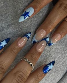 Blue Chrome Nails, Unghie Sfumate, Kutek Disney, Nagel Tips, Easy Nails, Colorful Nails, Smink Inspiration, Blue Nail