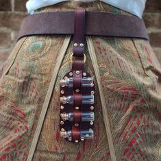 Potion Belt Diy, Renfest Accessories, Steampunk Belt, Ren Faire Ideas, Medieval Accessories, Renn Faire, Antique Bamboo, Fair Outfit, Belt Hanger