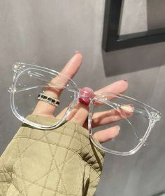 Cute Clear Glasses Frames, Cool Glasses For Women Fashion, Big Clear Glasses, Clear Frame Glasses Woman, Different Glasses Frames, Cute Clear Glasses, Wayfarer Glasses Women, Cute Glasses For Women, Shein Glasses