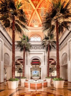 Luxury hotel Armani Hotel Dubai, Dubai Hotels, Moroccan Restaurant, Mirage Hotel, Dubai Aquarium, Desert Resort, Hotel Lobby Design, Luxury Beach Resorts