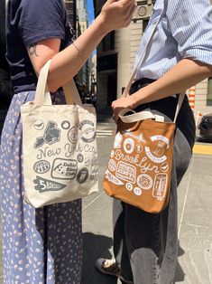 This chic and versatile crossbody cotton canvas tote bag, featuring Texas, is the ideal tote for when you're on the go and a perfect eco-friendly souvenir. It fits all your essentials! • Ideal gift bag for weddings, corporate events, and party favors. • 100% cotton canvas (10 oz canvas). • Approximately 11″ x 11″ with two 14" short handles, 42" long strap, and 3" gusset. • Made in Brooklyn, NY, USA. Souvenir Aesthetic, Nyc Christmas, Spring Park, Christmas Tote Bags, Christmas Tote, Wine Tote, Crossbody Tote Bag, Bags Aesthetic, Eco Bag