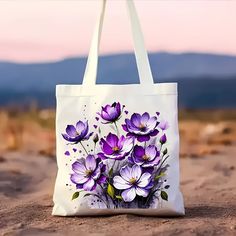 Profitez de la livraison et du retour gratuits pour les nouveaux utilisateurs Painted Canvas Bags, Handpainted Tote Bags, Creative Advertising Photography, Bag Painting, Canvas Bag Design, Fabric Painting On Clothes, Hand Painted Clothing, Hand Painted Wallpaper, Painted Bags