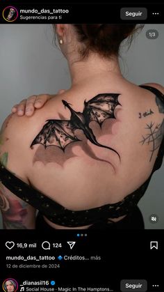 Harry Potter Dragon Tattoo, Dragon Back Tattoo, Shadow Tattoo, Catrina Tattoo, Dragon Tattoo Ideas, Book Tattoos, Bookish Tattoos, Petit Tattoo, Dragon Tattoo For Women