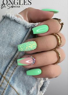 Easter Kawaii, Kawaii Spring, Nails Easter, Unghie Sfumate, Fancy Nails Designs, Nails Green, Colorful Nails, Acrylic Nails Coffin Short, Nails Black