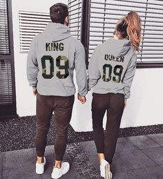 Paar Hoodies König und Königin, Passende Paar Hoodies, König Königin Hoodies, Niedliche Paar Hoodies, Ärmel Print Hoodie, Preis pro Stück - Etsy.de Cute Couple Hoodies, Couples Matching Outfits Swag, Couples Matching Outfits, Couple Hoodies, Couple Matching Outfits