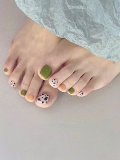 Multicolor  Collar    Color Nails Embellished   Beauty Tools Toenail Colors, Press On Toenails, Toenail Designs, Fake Toenails, Toe Nail Color, Cute Toe Nails, Studded Nails, Nail Forms