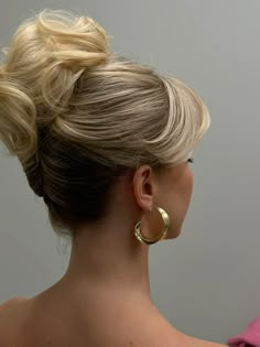 Formal Updos, Long Shiny Hair, Natural Hair Bride, Space Buns, High Bun, Styling Hair, Hair Updo, Shiny Hair