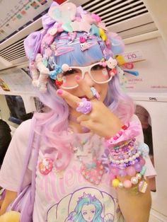 #Fairy decora ! / pastel decora Decora Fashion, Decora Harajuku, Harajuku Decora, Grunge Pastel, Kei Visual, Harajuku Fashion Street, Tokyo Street Fashion