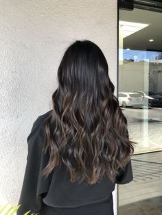 Cool Tone Balayage Brunette Fall, Balayage Brunette Fall, Balayage Cool Tones Brunette, Dark Brunette Hair Cool Tones, Black Hair Cool Tone Balayage, Chocolate And Carmel Balayage, Black Hair With Subtle Money Piece, Hair Ideas For Dark Brunettes, Toner For Black Hair