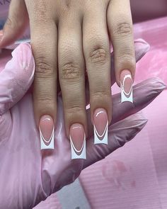 Stephanie zarate�💞 on Instagram: "Double line French tips🤍  @NailedByZarate   - - - - - - - - - - - - #nails #nailsofinstagram #nailsoftheday #nailinspo #nails💅 #nailsonfleek #naildesigns #nailtech #nailsdesign #nailsnailsnails #explore #explorepage #exploremore #explorepage✨ #beauty #nailsonfleek #nailstagram #nailsoftheday #instanails #nailstyle #inspire #naildesign #nailsart #acrylicnails #frenchtipnails #naildesigns #reels" French Tip Nail Designs, Pink Manicure, Hard Nails, Ombre Nails Glitter, Girly Acrylic Nails, Vibrant Nails