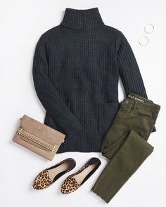 Turtleneck Outfits, Turtleneck Outfit, Outfits To Wear, 60 Fashion, Mode Casual, Looks Street Style, Weekend Style, Casual Work Outfits, Green Pants