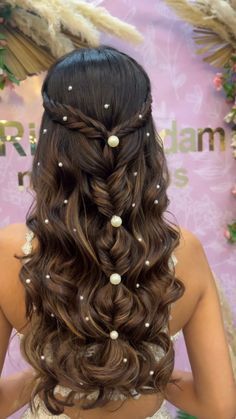 Beauty and Makeup: #beauty, #makeup, #skincare, #haircare Hairstyle For Girls Wedding, Trendy Prom Hair, Hairstyle Ideas For Wedding, Prom Hair Styles, Mehndi Hairstyles, Goth Hair, Crimped Hair, Video Tiktok