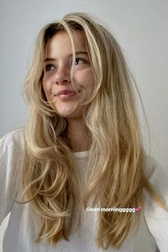 Cute Hair Styles Short Hair, Short Length Hair, Hair Styles Short Hair, Styles Short Hair, Blonde Layered Hair, Poofy Hair, Hair Styles Short, Aesthetic Hairstyles, Blonde Hair Inspiration