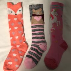 Toddler Knee High Socks. Fits Shoes Size 1-7. You Get 3 Pair For $20 Fox, Teddy Bear, And Unicorn. These Sock Are Cute And Fun! Toddler Knee High Socks, Ripped Tights, Girls Knee High Socks, Vans Socks, Team Socks, Hunter Boots Socks, Juicy Couture Baby, Toddler Socks, Logo Knit